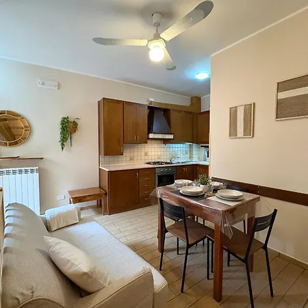 Legno, Wi-fi E Vista - Comfort Cilentano Su 3 Piani Feriehus